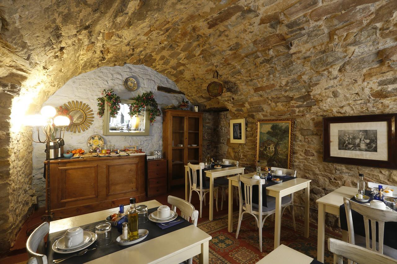 Hostal Blau Peratallada Kültér fotó